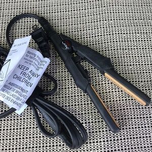 Chi Air Mini Flat Iron Hair Straighter